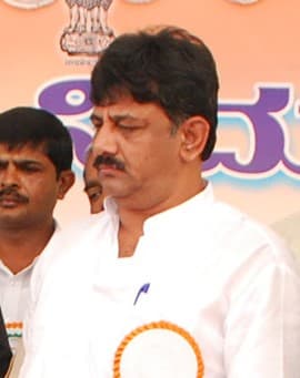 ಸಾರ್ವಜನಿಕ ಸಾರಿಗೆಯಲ್ಲಿ ಪ್ರಯಾಣಿಸಿ; ಡಿಕೆ ಶಿವಕುಮಾರ್ ಬಿಜೆಪಿಗೆ ಸವಾಲು
