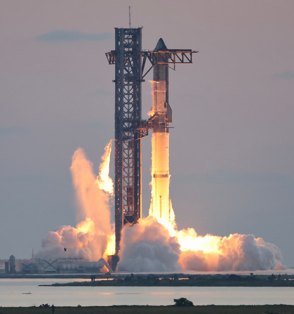 SpaceX Starship V3 ಪರೀಕ್ಷೆ ಬಳಿಕ FAA ತನಿಖೆ: ಏನಾಯಿತು? ಭಾರತ ಮತ್ತು ಬಾಹ್ಯಾಕಾಶ ಕ್ಷೇತ್ರದ ಮೇಲೆ ಪರಿಣಾಮವೇನು?